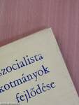 A szocialista alkotmányok fejlődése