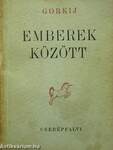 Emberek között