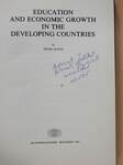 Education and Economic growth in the developing countries (dedikált példány)