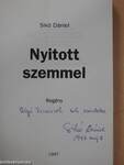 Nyitott szemmel (dedikált példány)