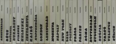 "25 kötet a Panoráma külföldi városkalauzok sorozatból (nem teljes sorozat)"
