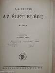 Az élet elébe