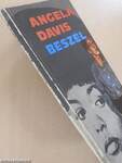 Angela Davis beszél