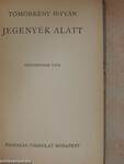 Jegenyék alatt