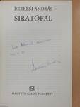 Siratófal (dedikált példány)