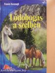 Lódobogás a szélben