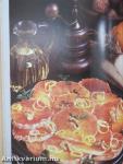 99 salads with 33 colour photographs