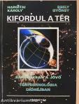 Kifordul a tér