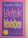 Lányok késésben