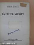 Emberek között