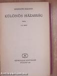 Különös házasság