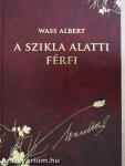 A szikla alatti férfi