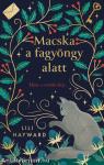 Macska a fagyöngy alatt