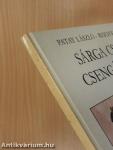 Sárga csikó, csengő rajta