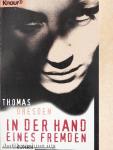 In der Hand eines Fremden
