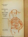Futball és egy pár cugos cipő