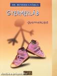 Gyermekláb-gyermekcipő