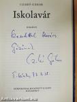 Iskolavár (dedikált példány)