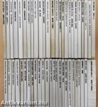 "50 kötet a Fekete Könyvek sorozatból (nem teljes sorozat)"