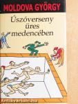 Úszóverseny üres medencében