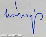 A Political History of Hungary 1944-1990 (dedikált példány)