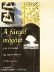 A fátyol mögött