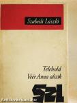 Telehold/Veér Anna alszik