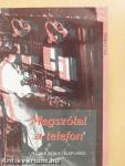 Megszólal a telefon
