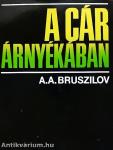 A cár árnyékában