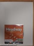 New Headway - Pre-Intermediate - Student's Book/Workbook without key - CD-vel és DVD-vel
