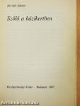 Szőlő a házikertben