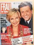 Frau im Spiegel April 1992