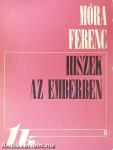 Hiszek az emberben
