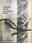 Valamivel több