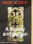 A kastély árnyékában