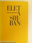 Élet a sírban