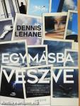 Egymásba veszve