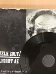 Fölforrt az ég - Bakelittel