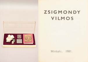 Zsigmondy Vilmos (minikönyv) - Plakettel, díszdobozzal