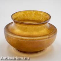 Loetz aranysárga lüszteres pappillon üveg váza 1920
