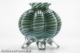 Kralik art deco zöld üveg váza 1930