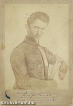 Petőfi Sándor fekete-fehér fotója Klösz György műterméből (A fotóról írt irodalomtörténeti tanulmány a leírásban olvasható)