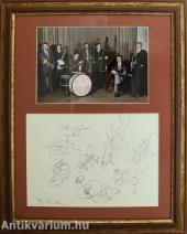 A Benkó Dixieland Band tagjai által dedikált papír, valamint a bandáról készített színes kép (Benkó Sándor és további 6 tag által dedikált)
