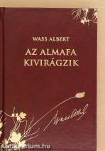 Az almafa kivirágzik