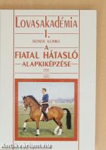 A fiatal hátasló alapkiképzése