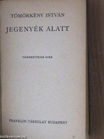 Jegenyék alatt