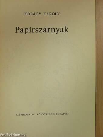 Papírszárnyak