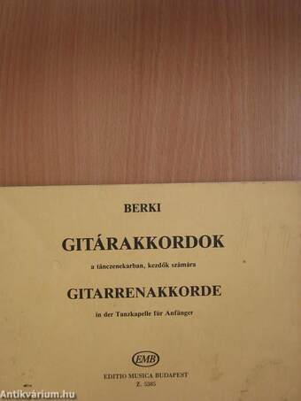 Gitárakkordok a tánczenekarban