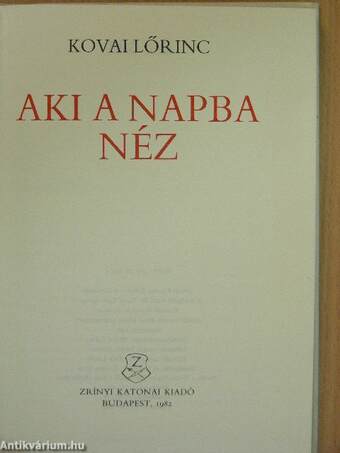 Aki a Napba néz