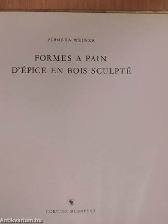 Formes a pain d'épice en bois sculpté